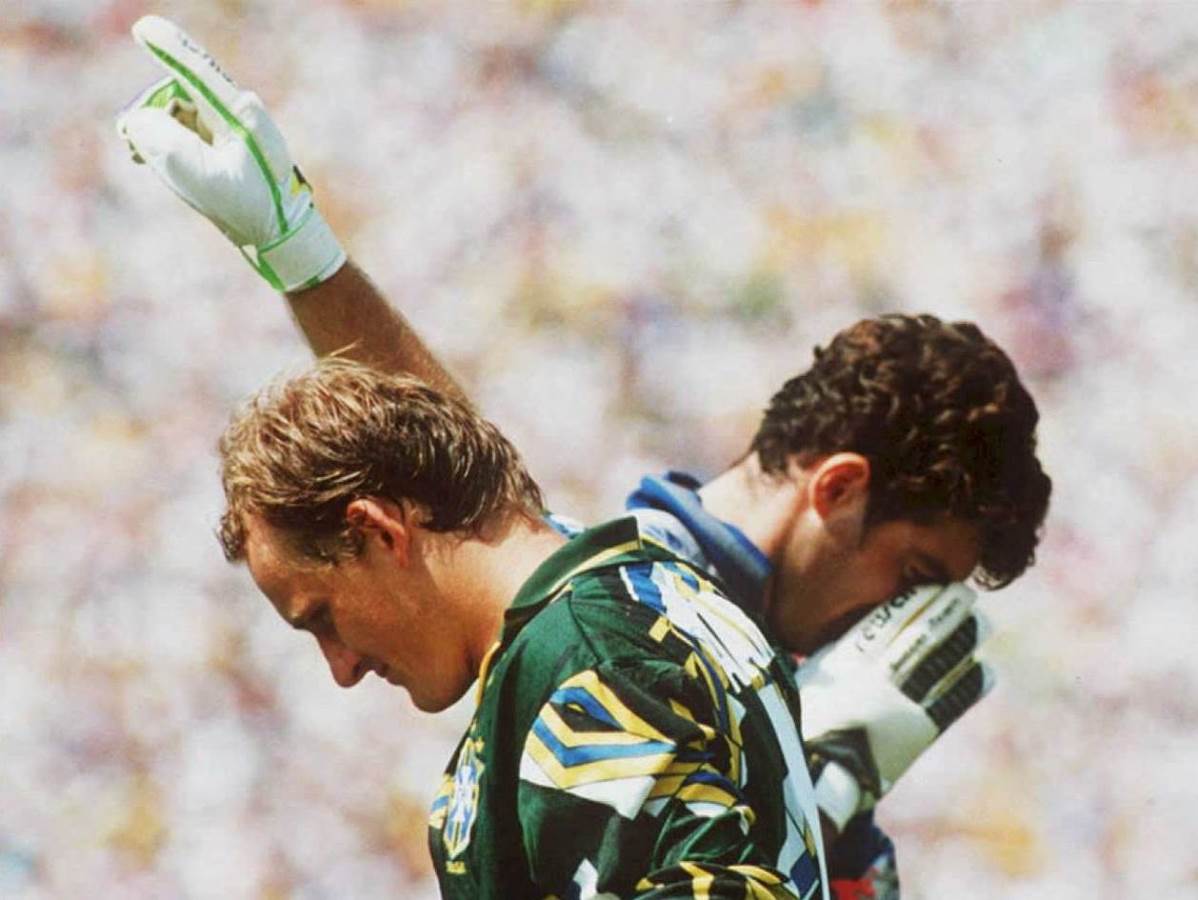  Đanluka Paljuka krio tetovažu grba Aston vile 