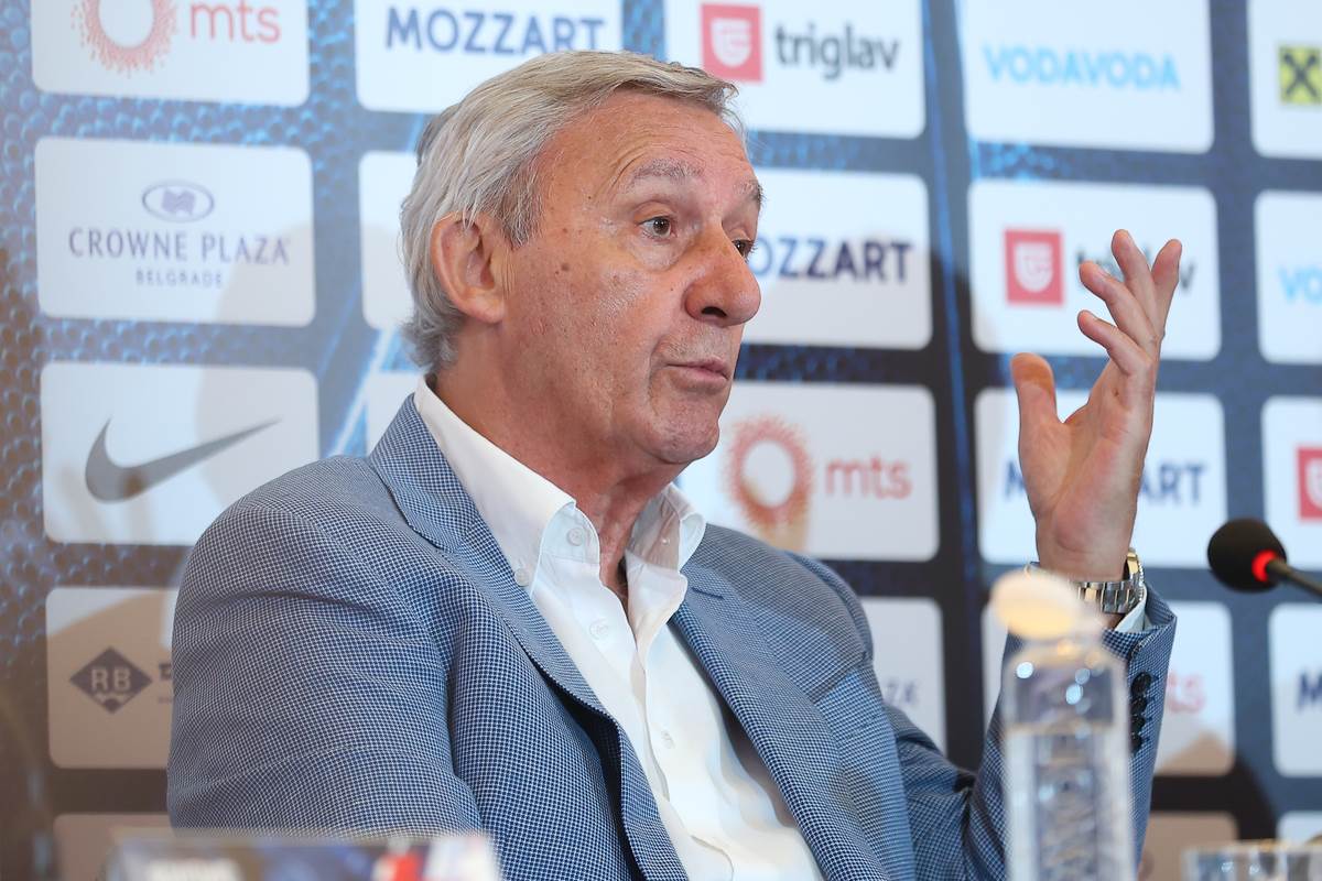 Svetislav Pešić najavljuje da više neće biti trener 