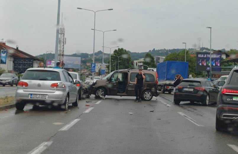  saobraćajna nesreća zapadni tranzit 