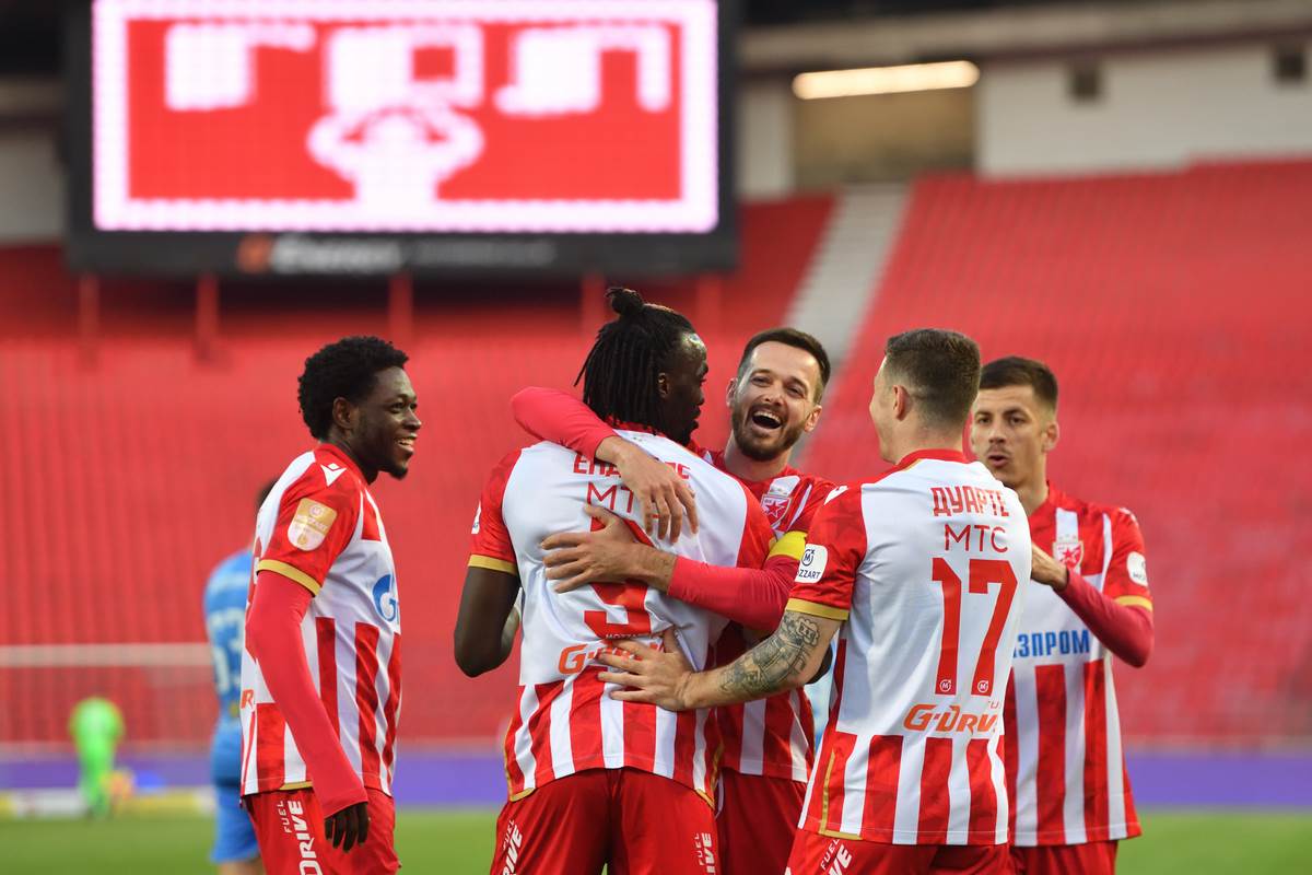  Zvezda prodala Ebenezera Anana Sent Etjen 