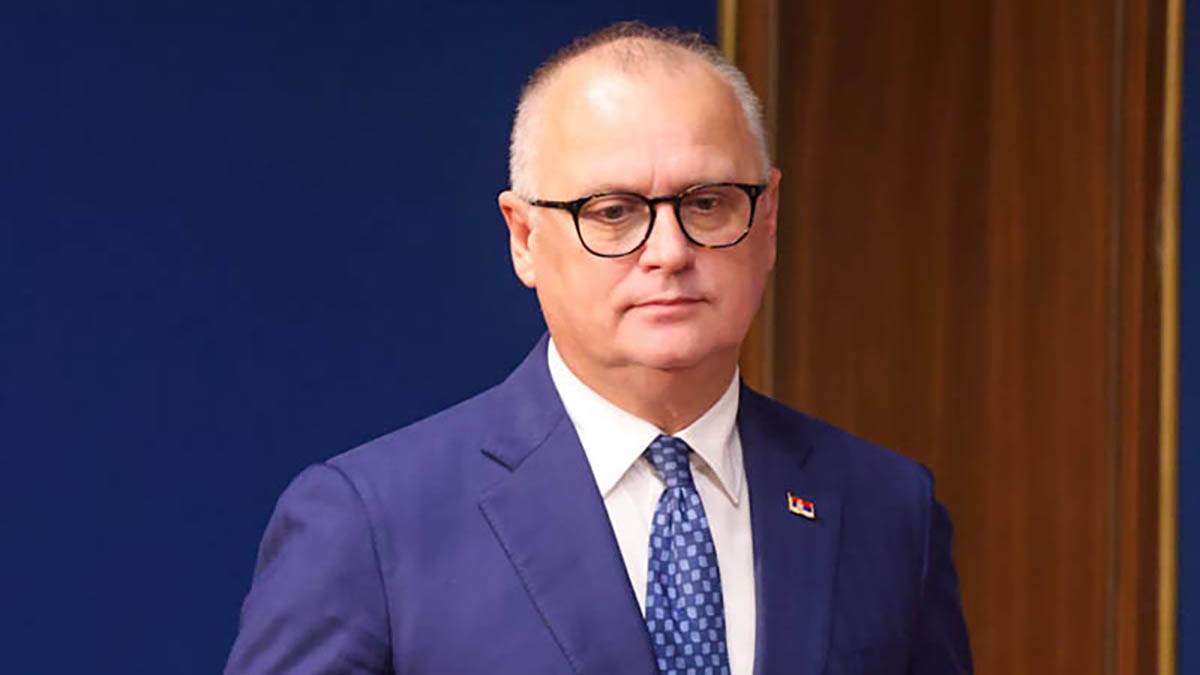  Operisan Goran Vesić 