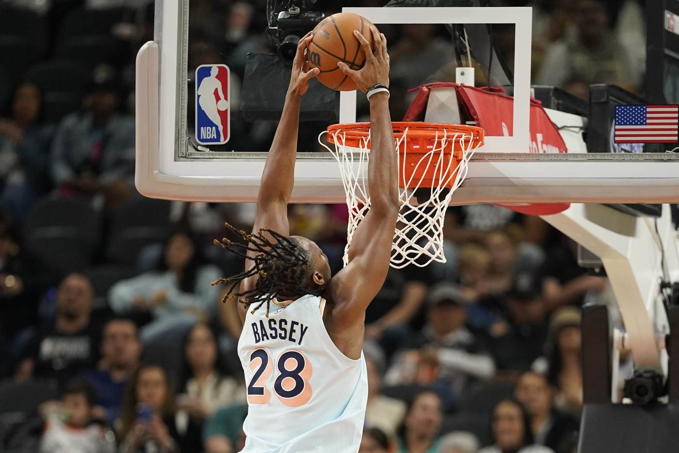  Čarls Besi na meti Makabija iz Tel Aviva 