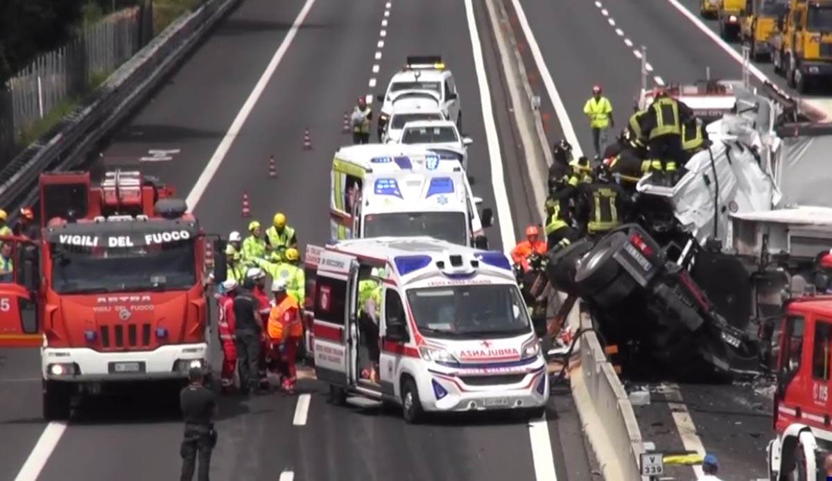  Lančani sudar na auto putu u Italiji 