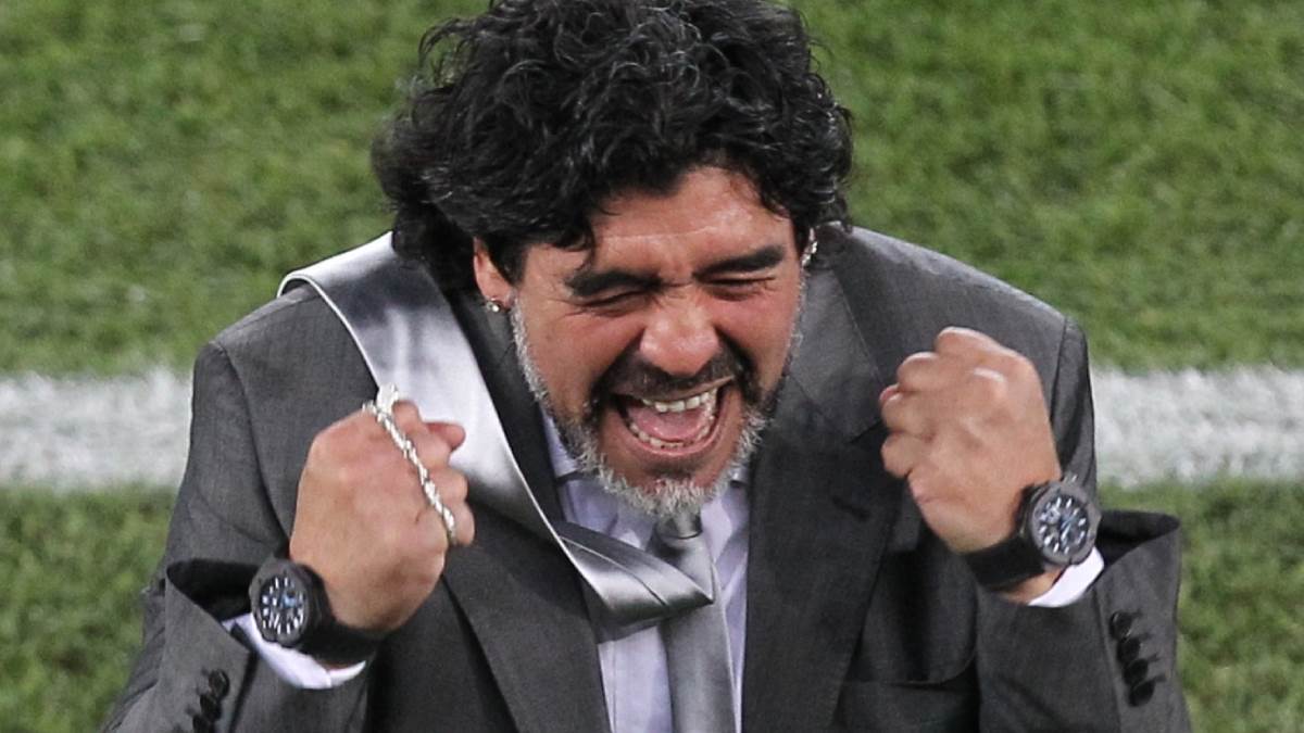  Zašto je Maradona uvijek nosio dva sata 