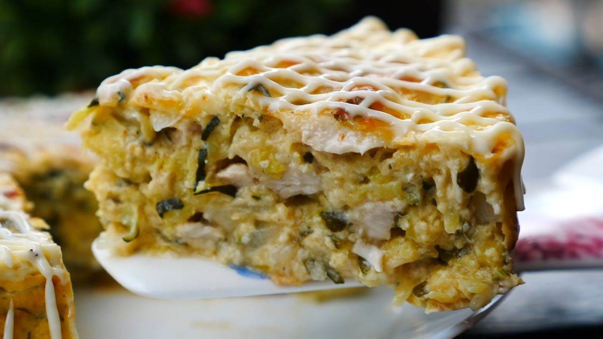  Pita bez kora sa piletinom, tikvicama i sirom recept 