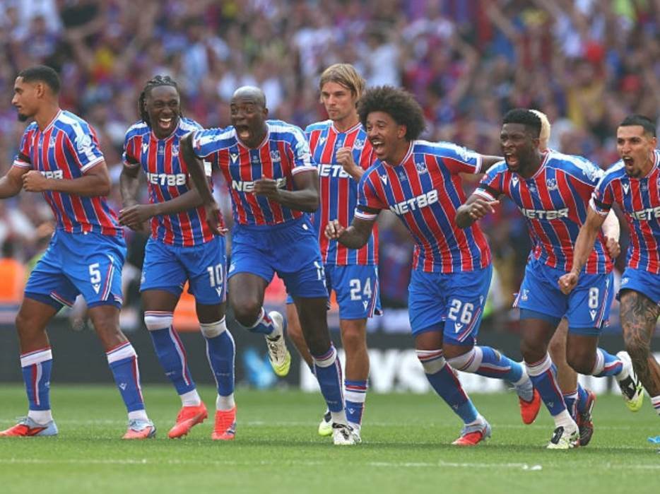  Kristal Palas osvojio Komjuniti Šild 