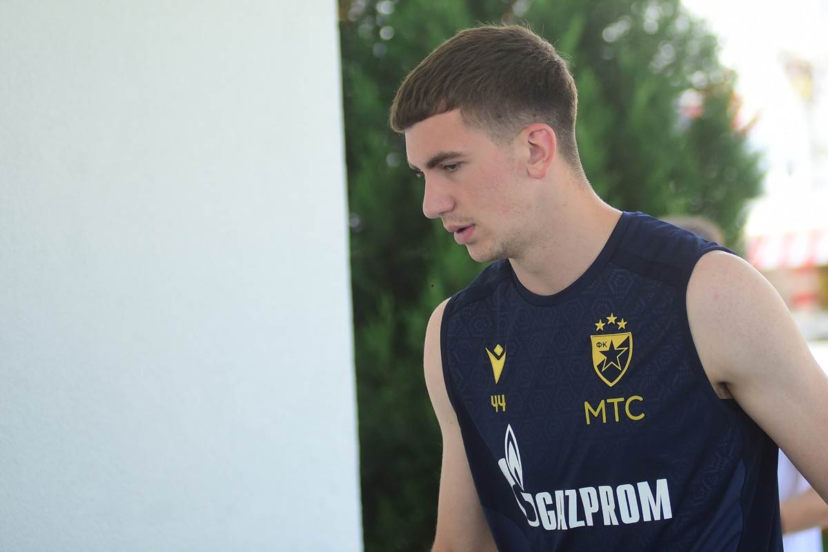  Veljko Milosavljević iz Crvene zvezde ide u Bornmut 