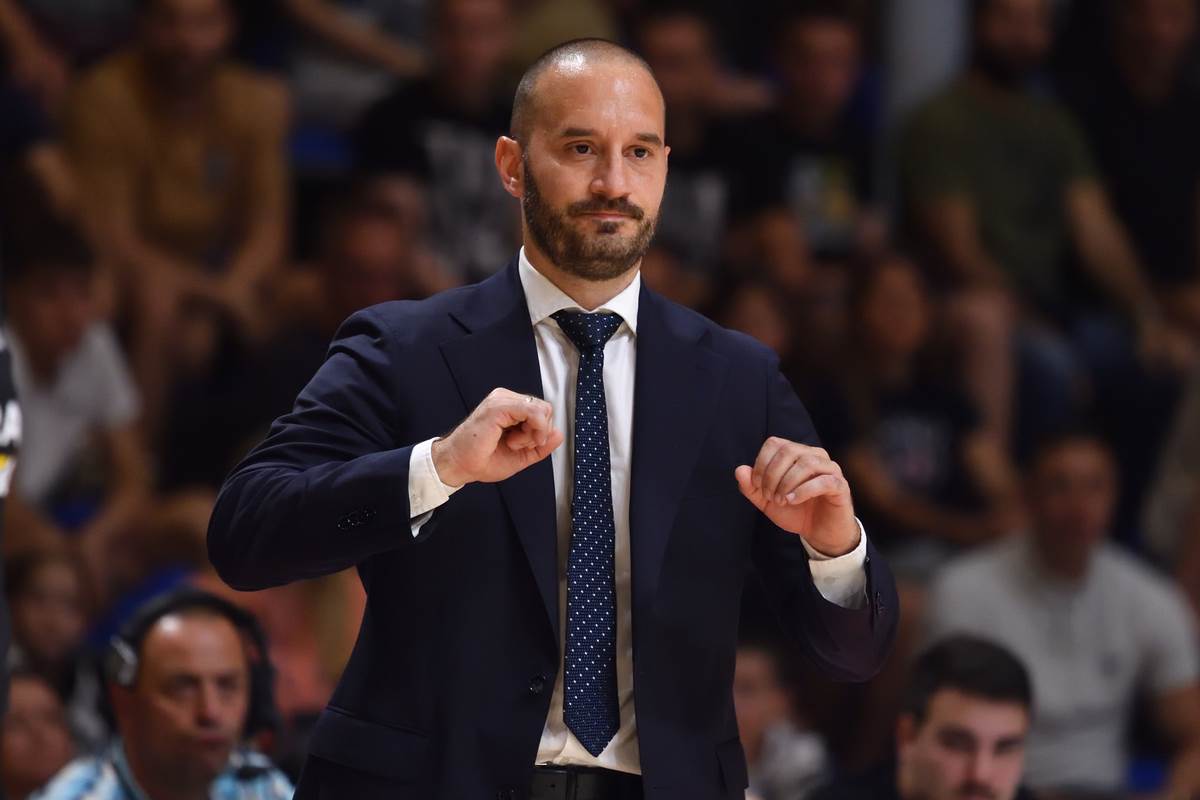  Bogdan Karaičić dobio otkaz u Arisu  