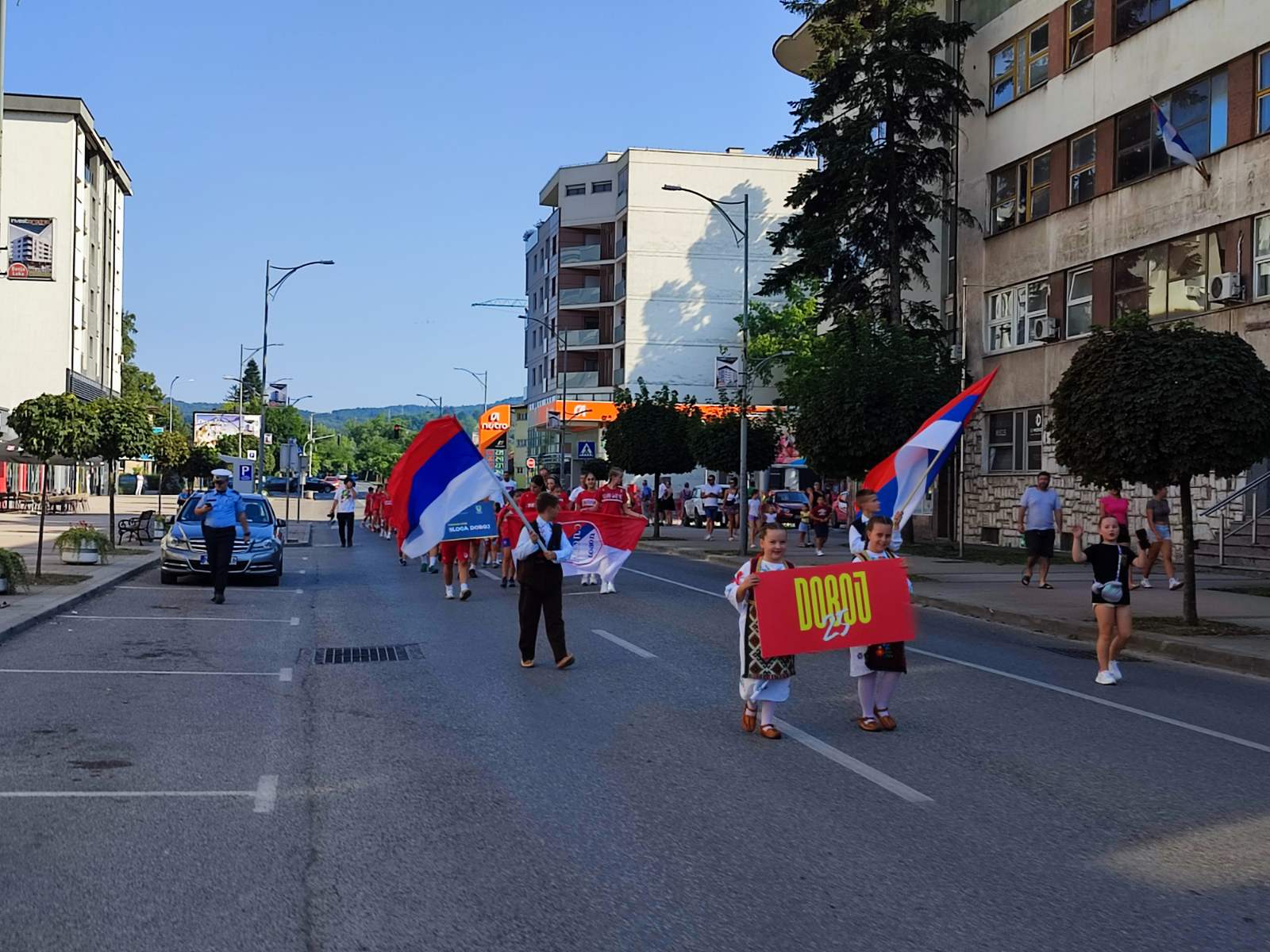  Stotine mališana u tradicionalnoj Paradi sporta uoči početka TV Turnira šampiona u Doboju 