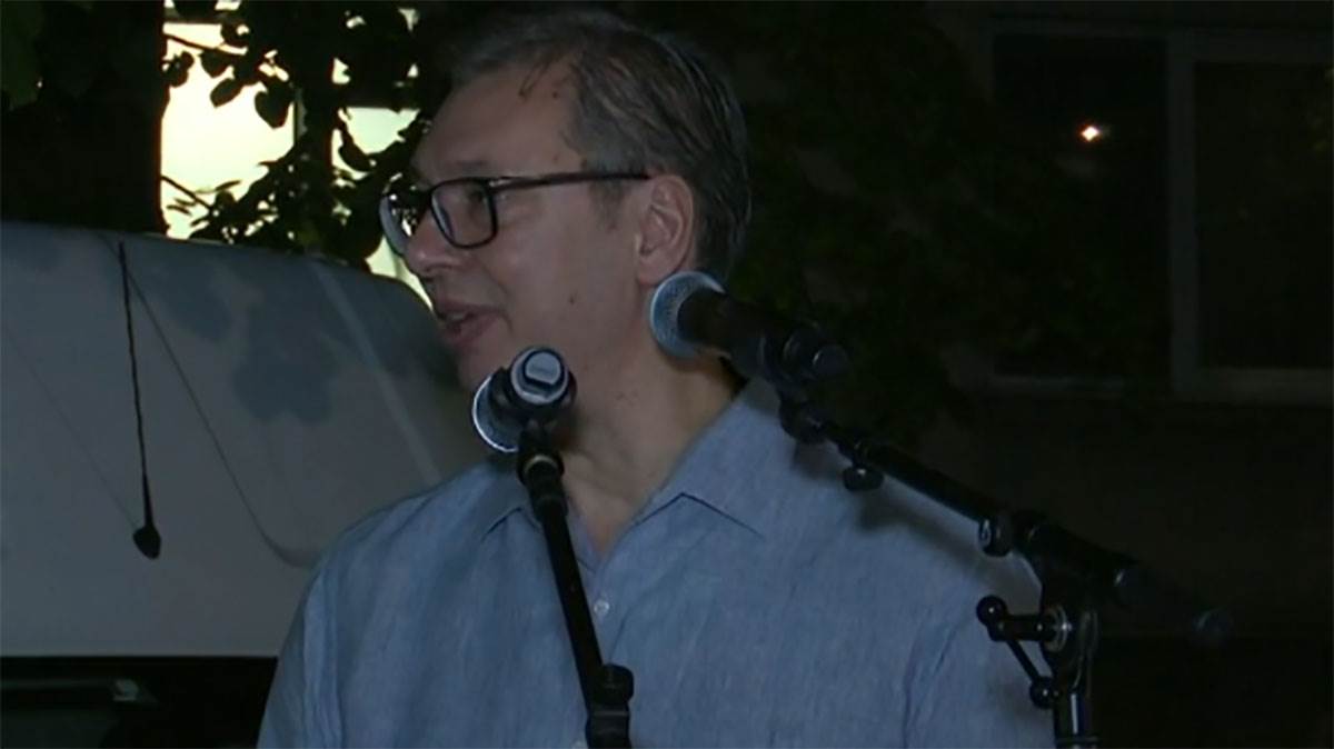  "Loše vijesti dolaze iz Novog Sada, ima mnogo povrijeđenih ljudi": Vučić: Neću da vas pozivam u obračune i sukobe 