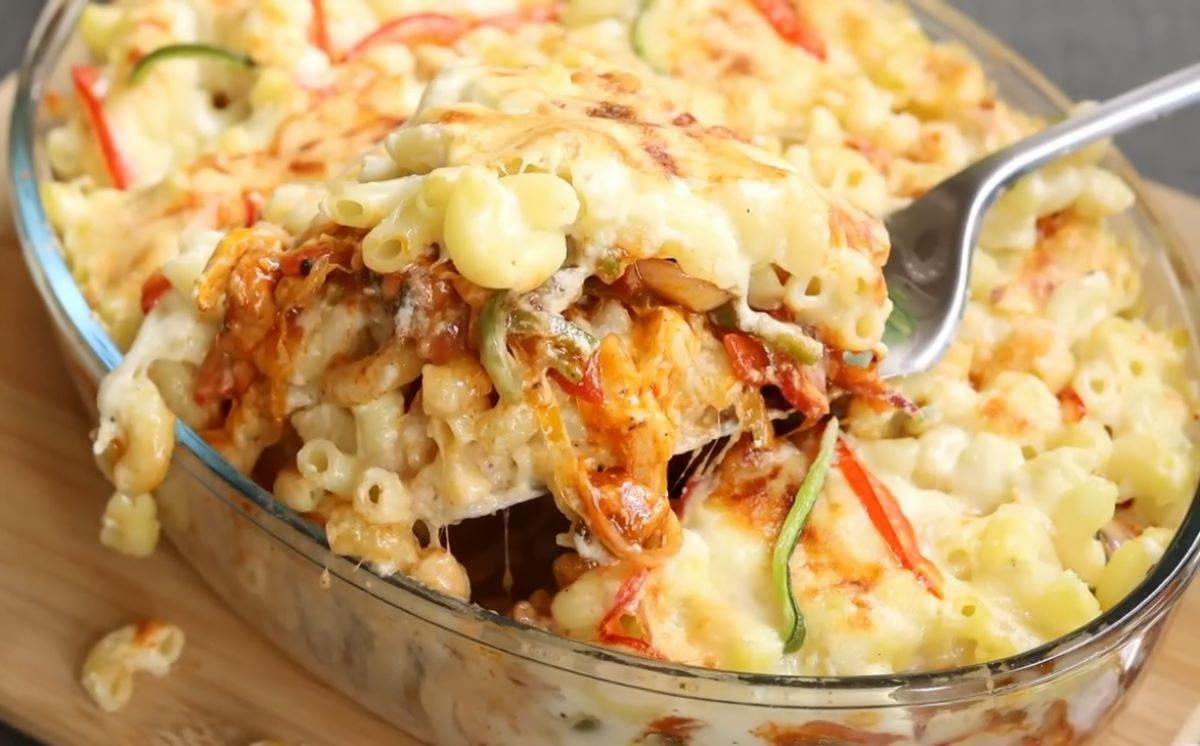  Zapečene makarone sa piletinom i sirom 