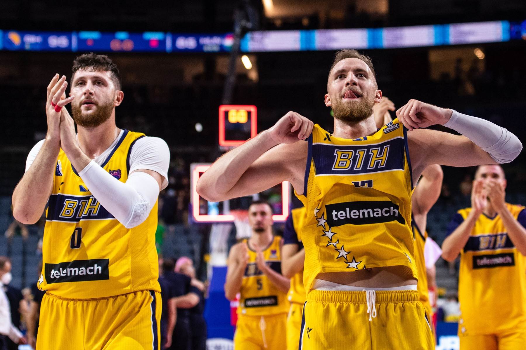  dzanan musa povrijedjen jusuf nurkic ne moze da potrci 