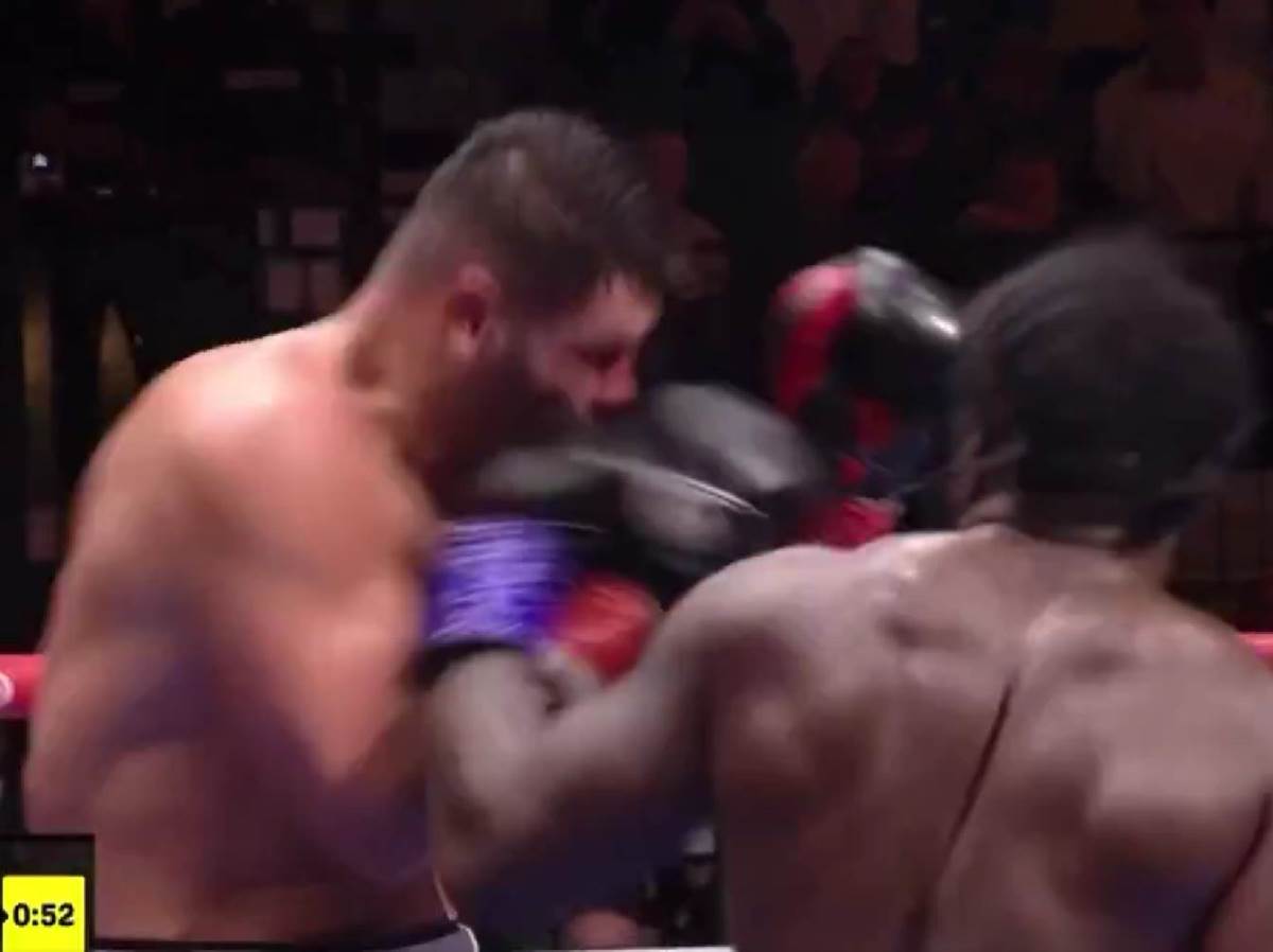  Bokser Filip Hrgović osvojio šampionski pojas  