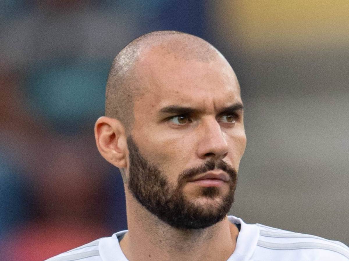  Navijač Hajduka napao Entonija Kalika 