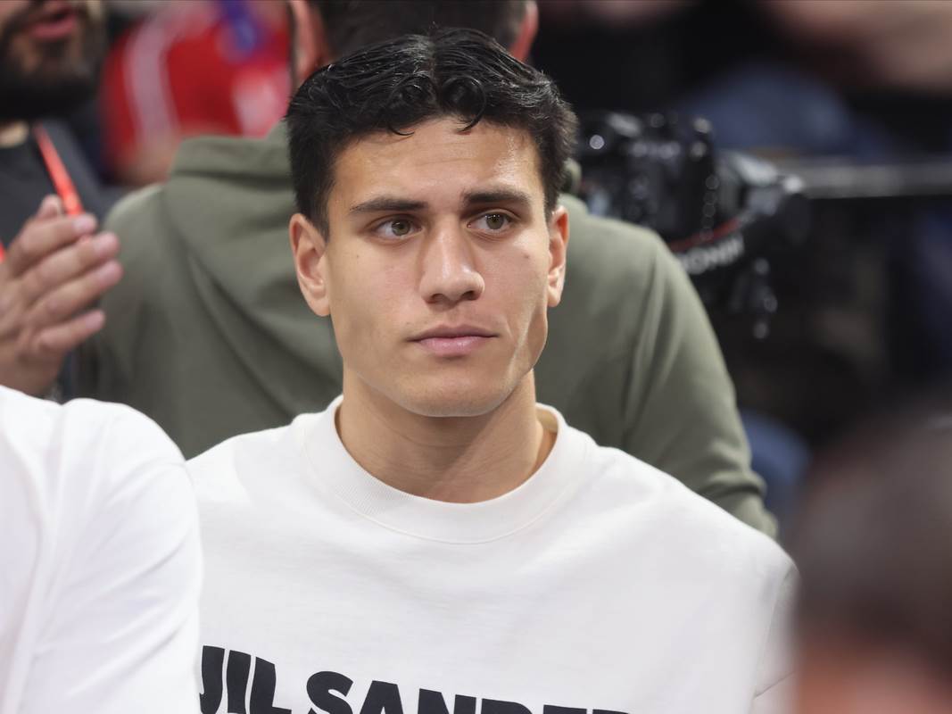  Marko Stamenić potpisao za Svonsi 