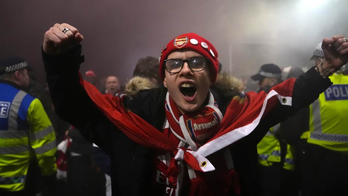  Ebereči Eze prelazi u Arsenal 