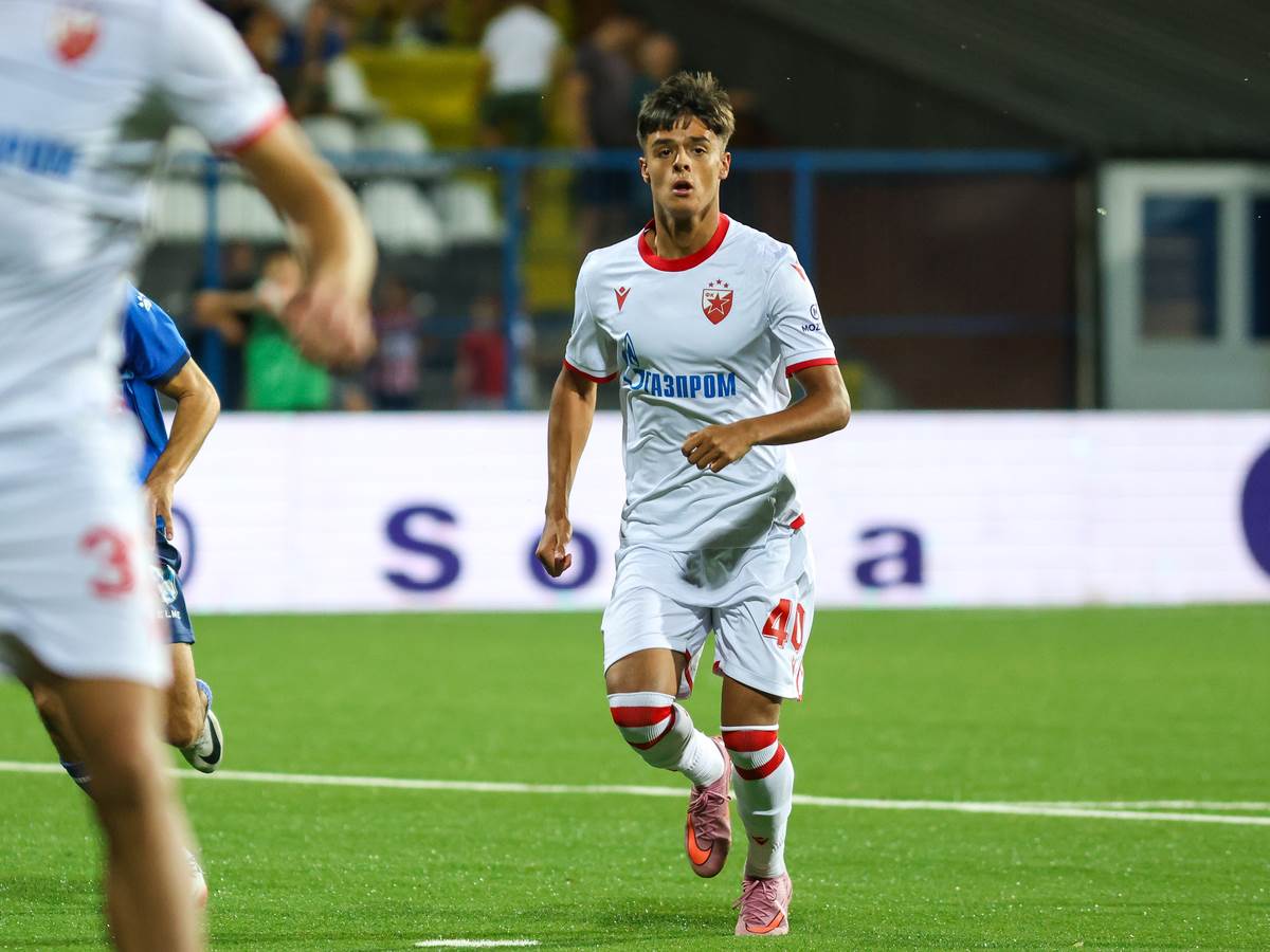  Luka Zorić produžio ugovor sa Fk Crvena zvezda 