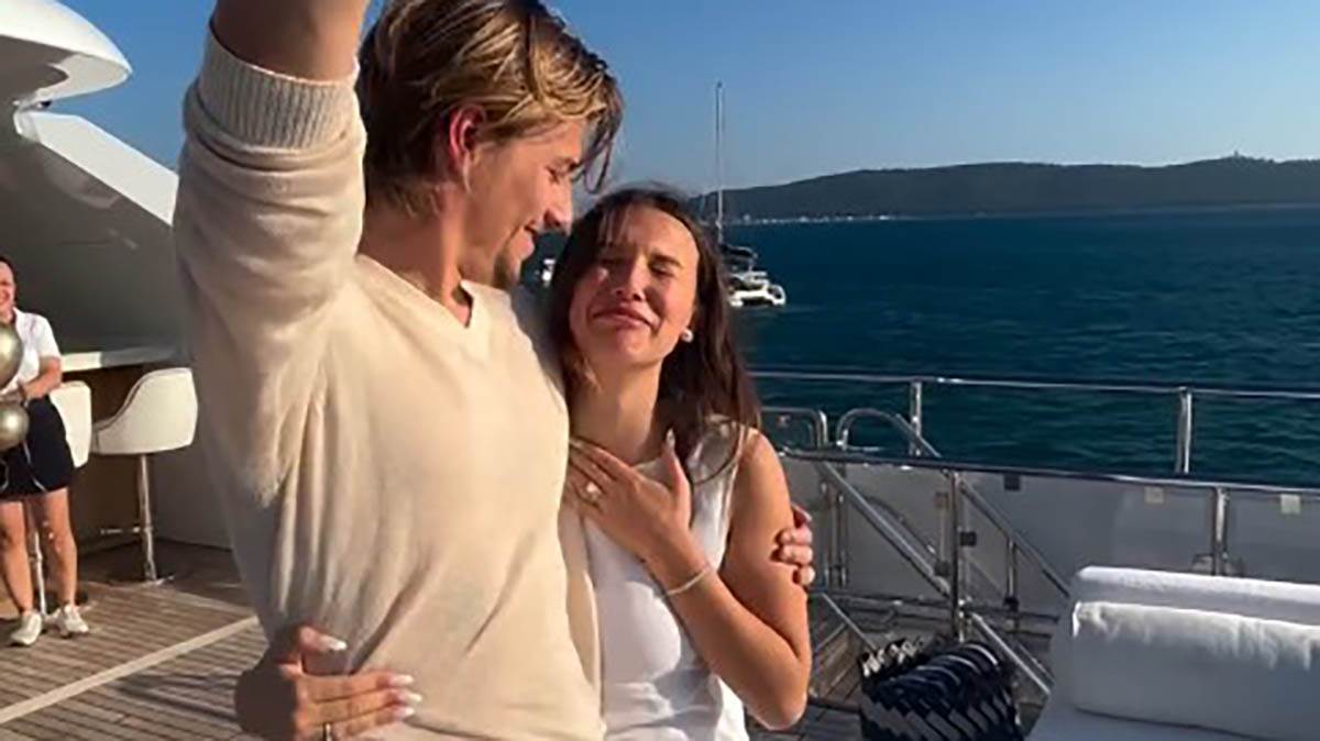  Mili Bobi Braun postala majka, sa 21 usvojila devojčicu 