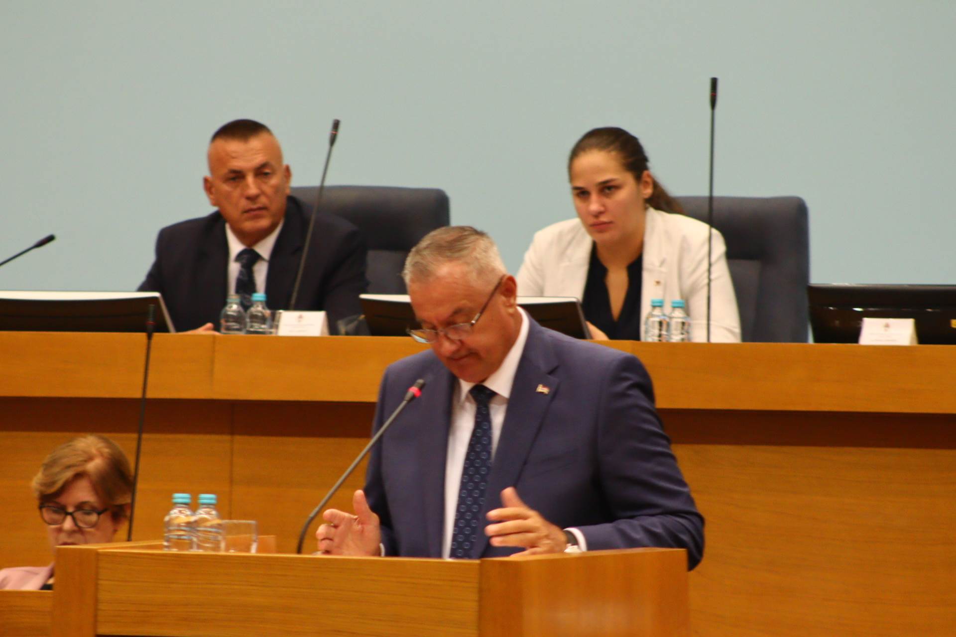  Počela vanredna sjednica NSRS 