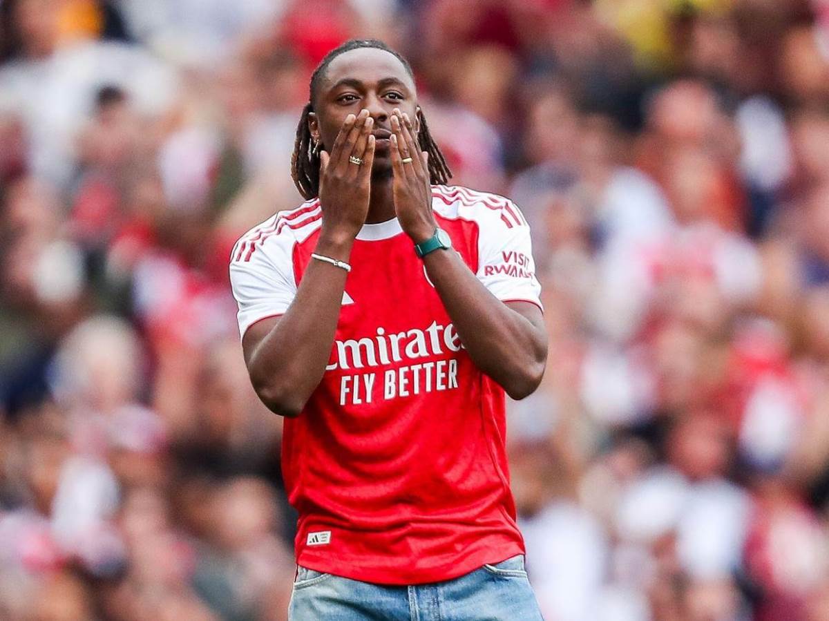  Ebereči Eze potpisao za Arsenal 