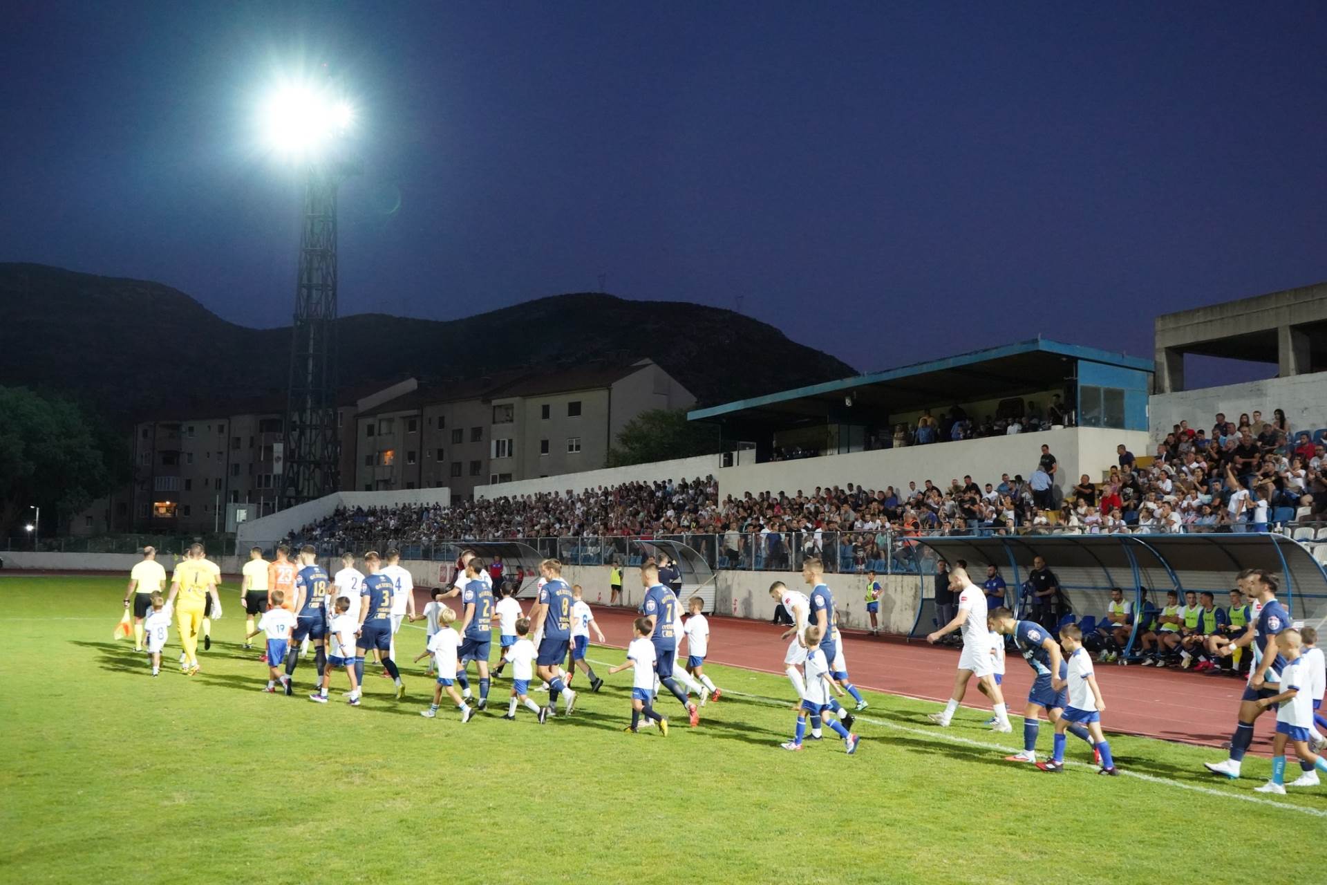  U Trebinju odigrana prva utakmica pod reflektorima Leotar Slavija 1:1 