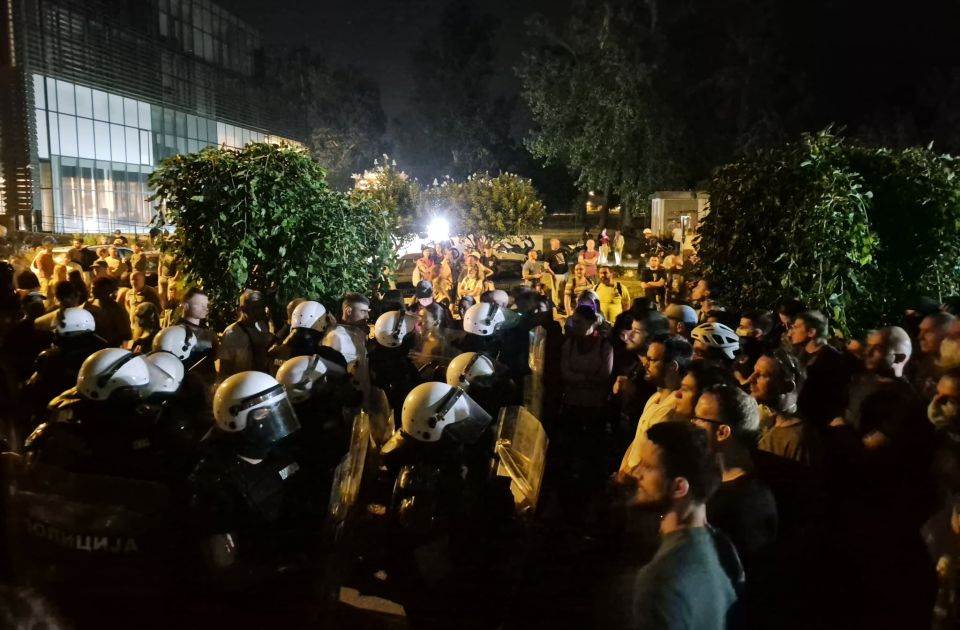  Policija u kampusu u Novom Sadu, najavljeni novi protesti 