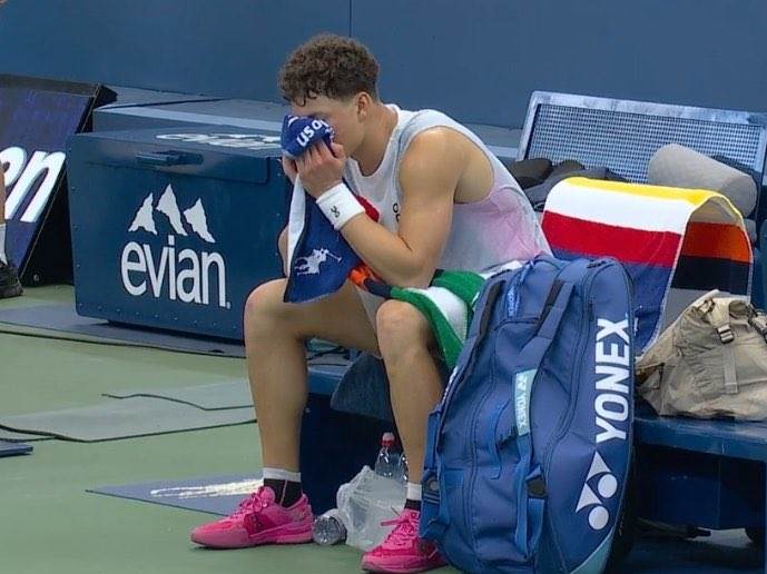  Ben Šelton predao meč na US openu 