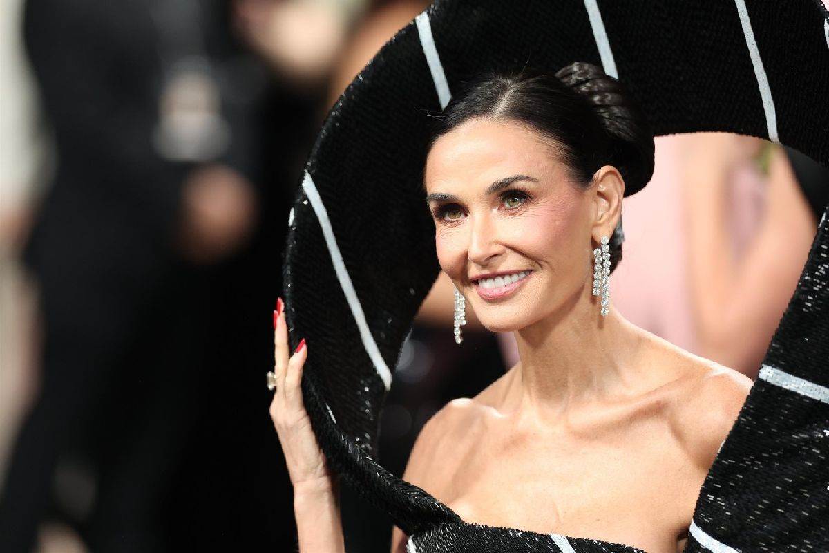  Kuhinje u boji drveta uvijek u modi 