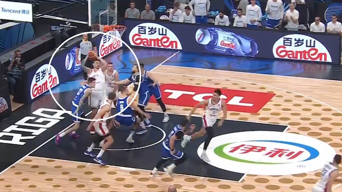  Nikola Jokić sjajna asistencija nakon 15 sekundi 