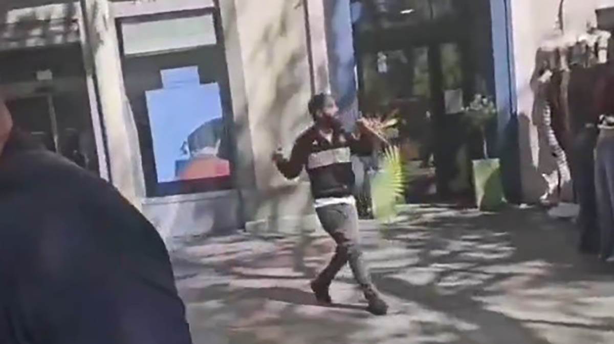  Muškarac ranio četiri osobe nožem u Marselju 