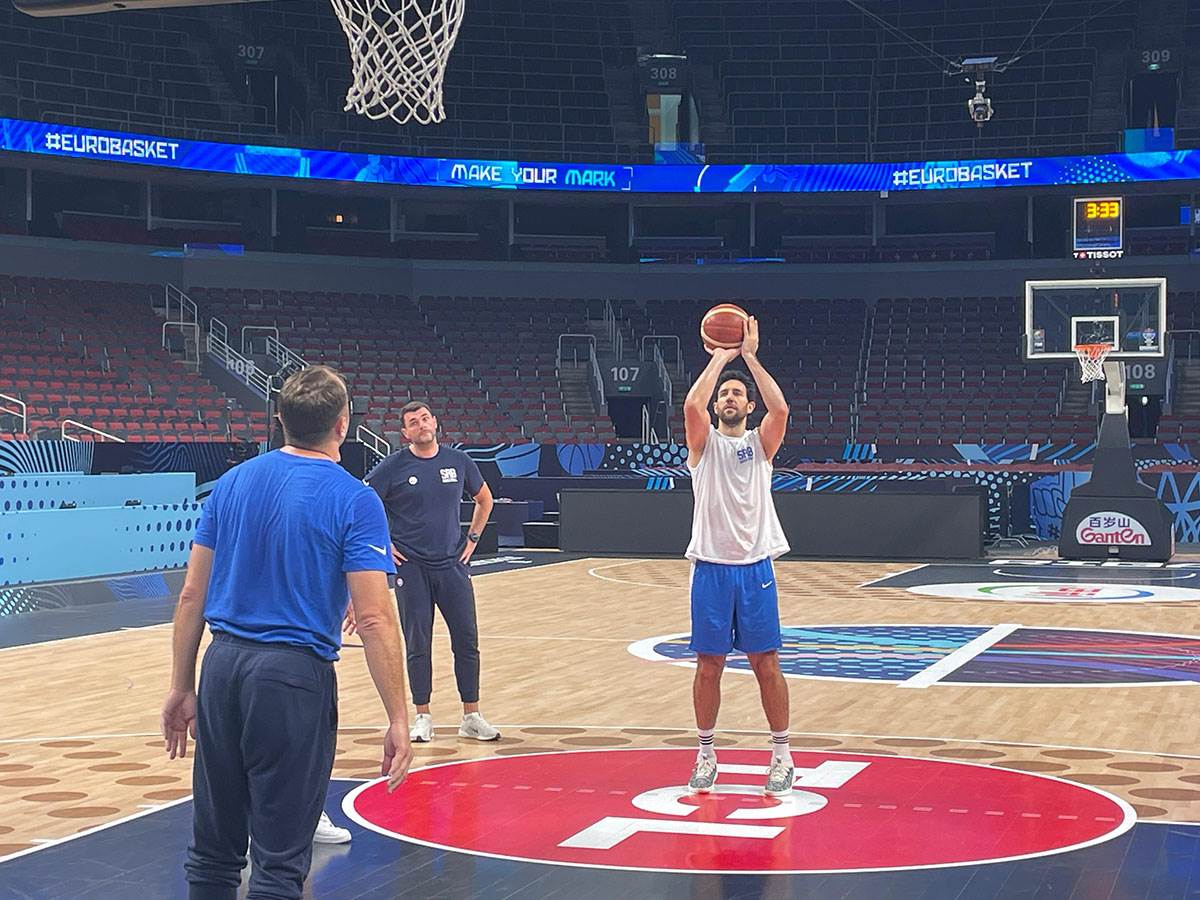  Vasilije Micić jedini na treningu Srbije 