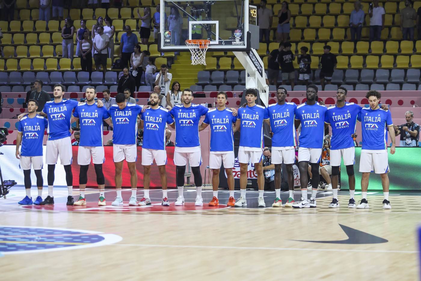  Košarkaši Italije odali počast Đorđu Armaniju  