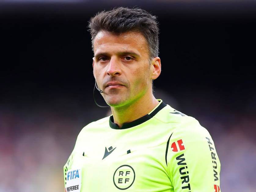  Hesus Hil Manzano sudi meč BiH Austrija 