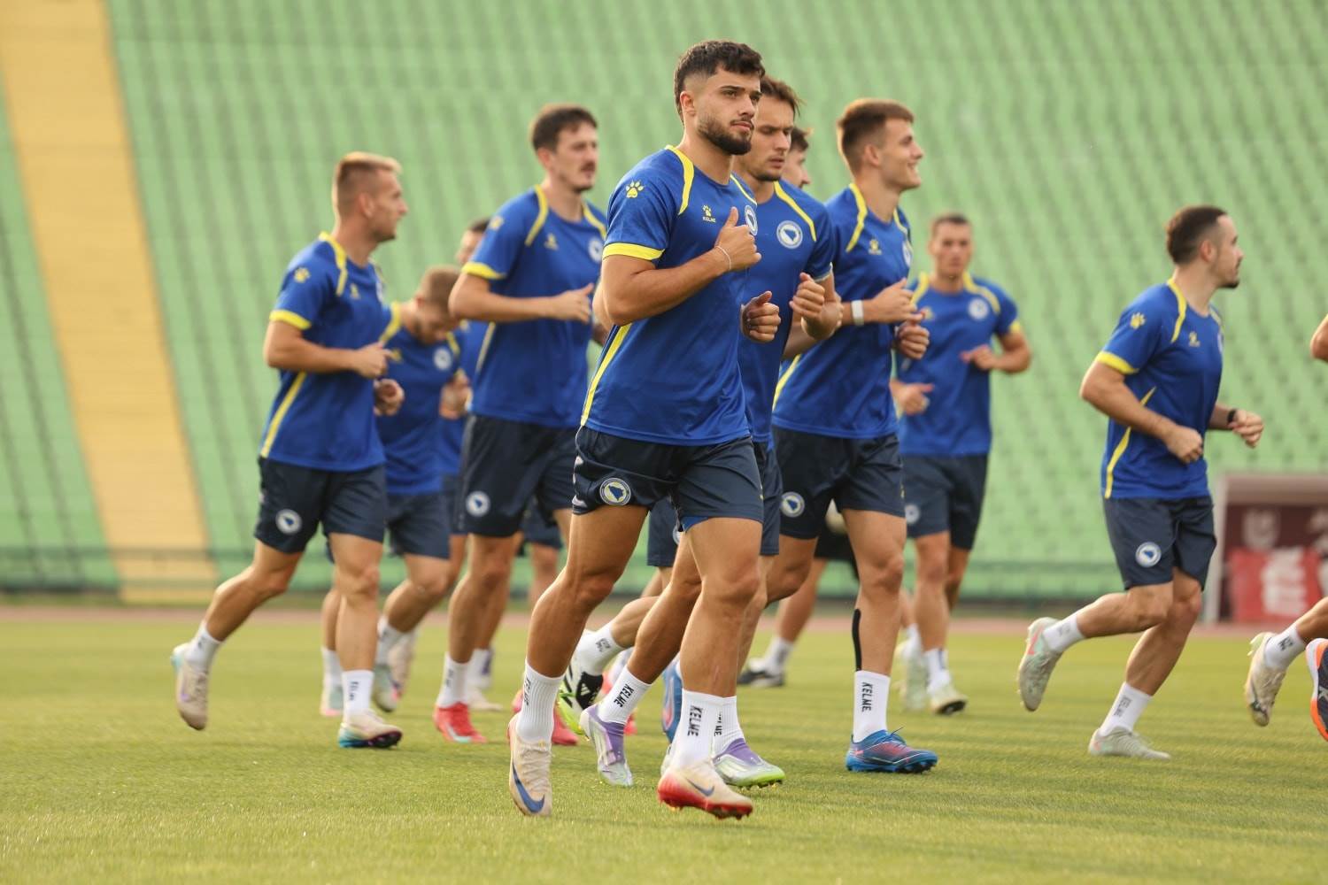  Fudbaleri BIH trenirali na Koševu pred utakmicu sa Austrijom  