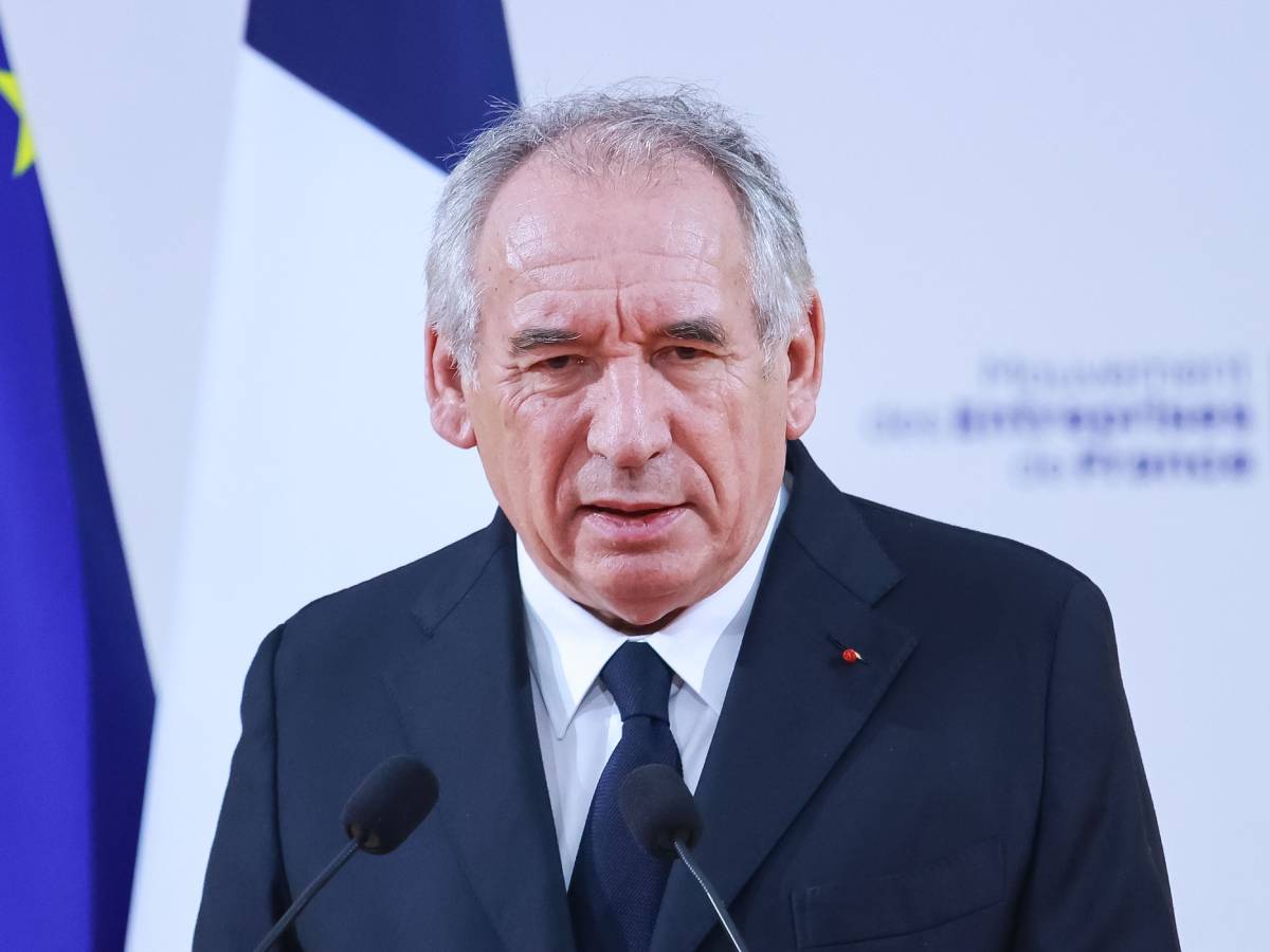  Bajru podnio ostavku 