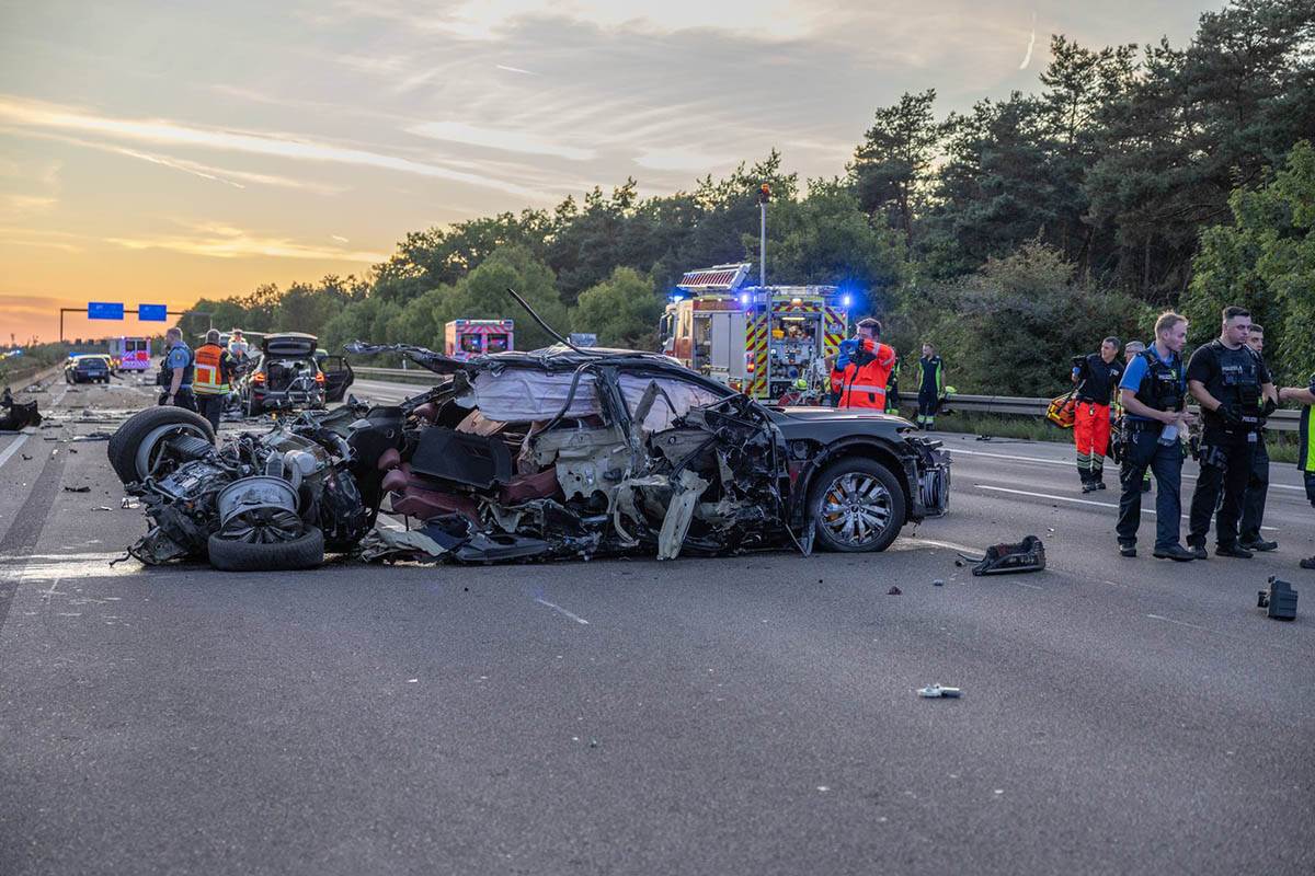  Nesreća na auto putu u Njemačkoj  