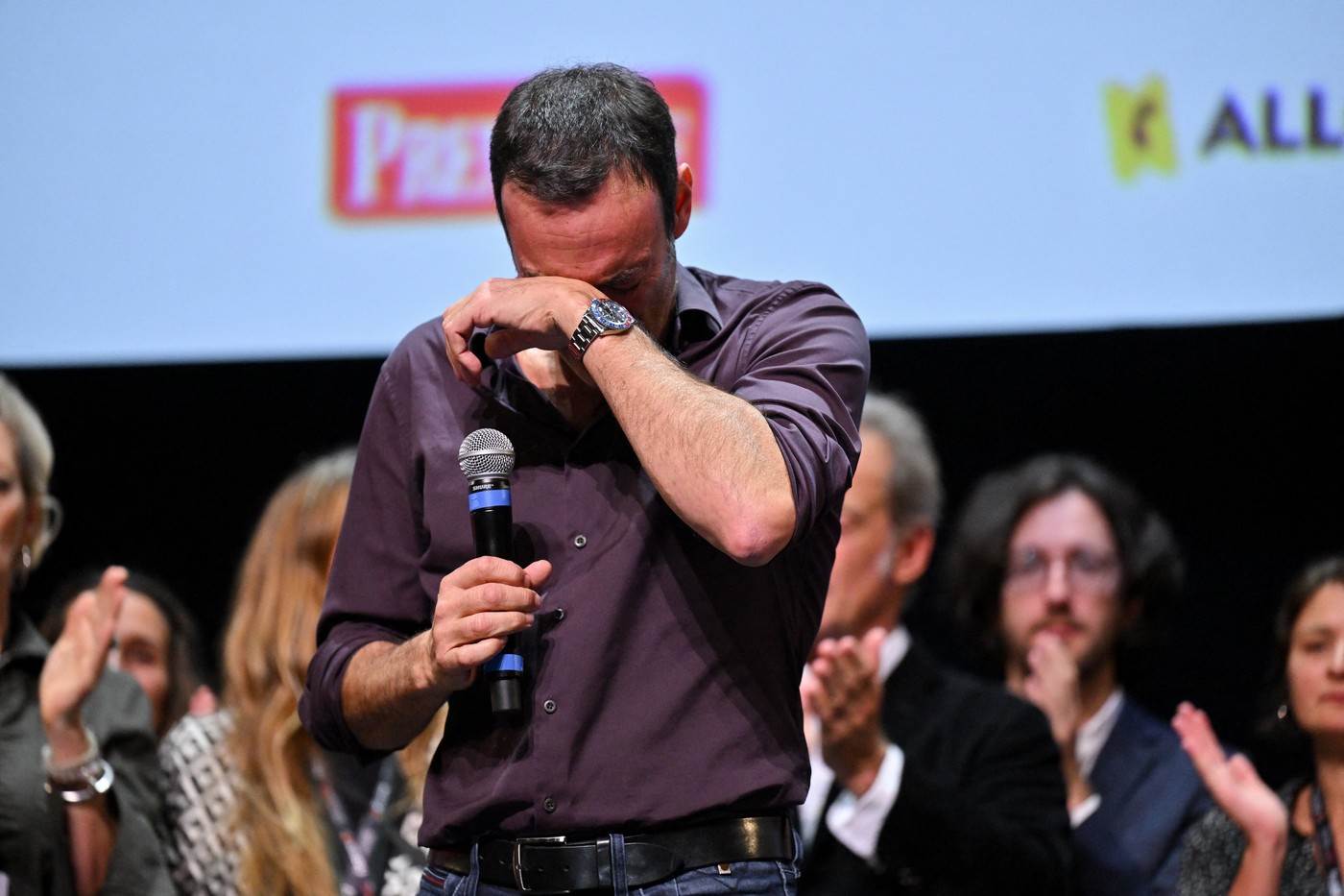  Najmlađi sin Alena Delona tuži sestru i brata zbog nasljedstva 