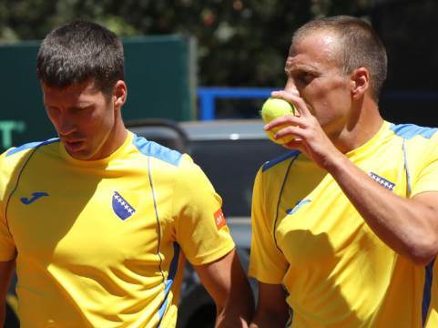  dejvis kup bih Ekvador 2:1  