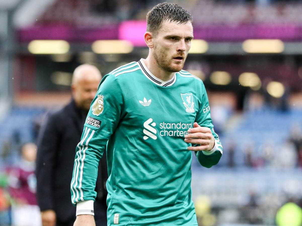  Miloš Kerkez bi mogao na klupu Liverpula 