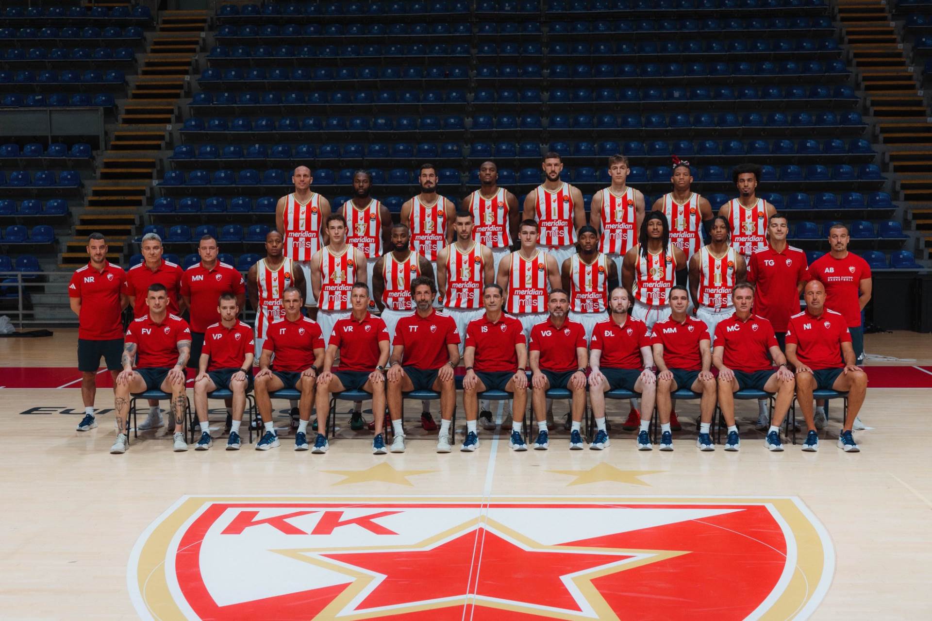  KK Crvena zvezda zajednička slika bez Džoela Bolomboja 