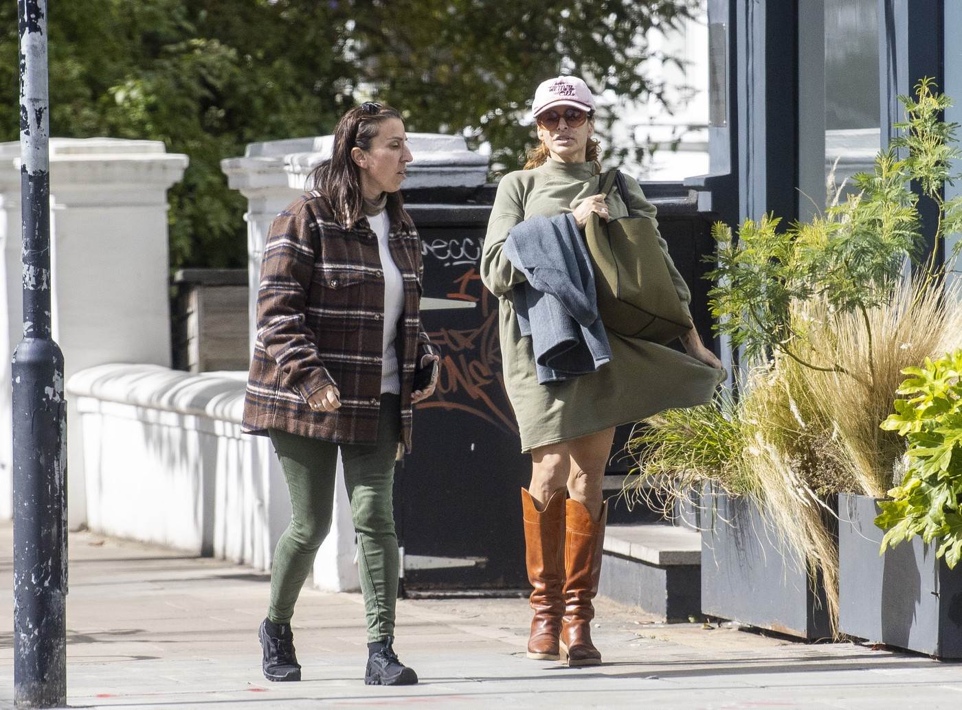  Eva Mendez prvi put u javnosti i ljudi su u šoku zbog njenog lica 