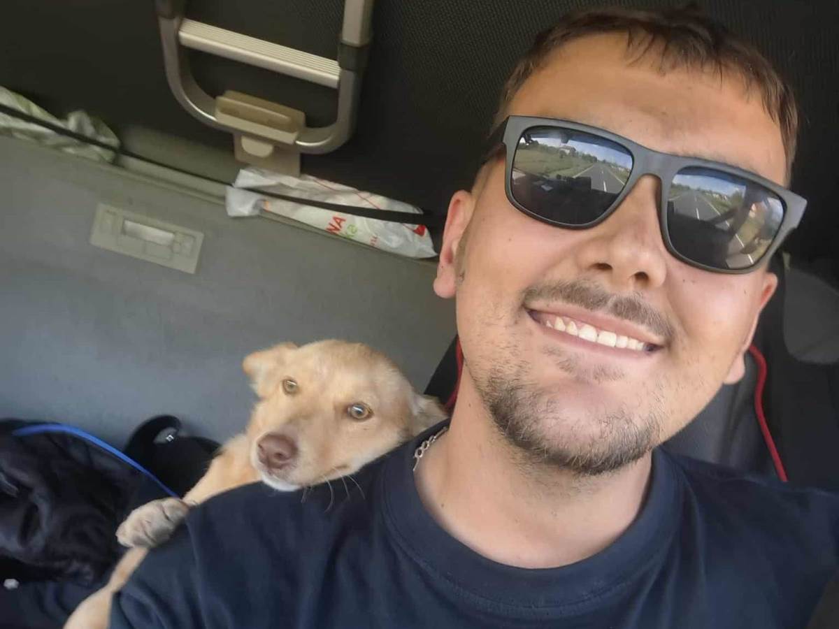  Vozač kamiona iz Srpca Dejan Grković udomio psa  