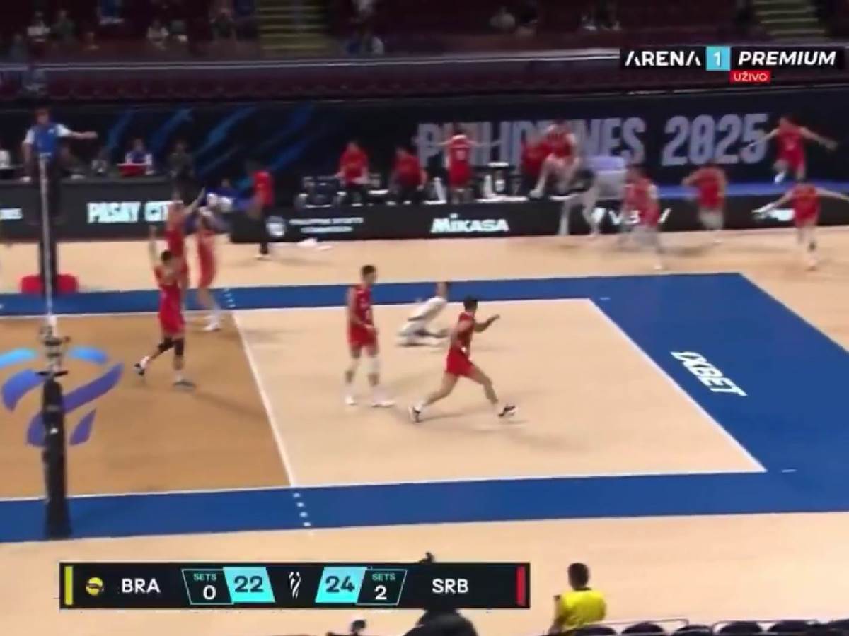  Odbojkaši Srbije iznenadili Brazil 