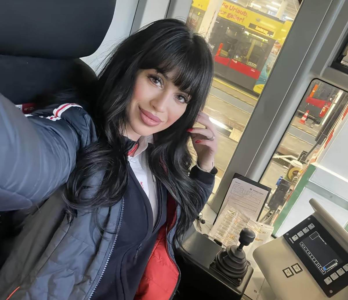  anđela iz srbije vozi tramvaj u beču 