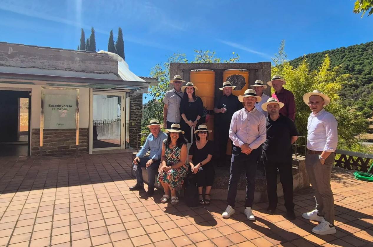  Delegacija Dvora obilazi Španiju 