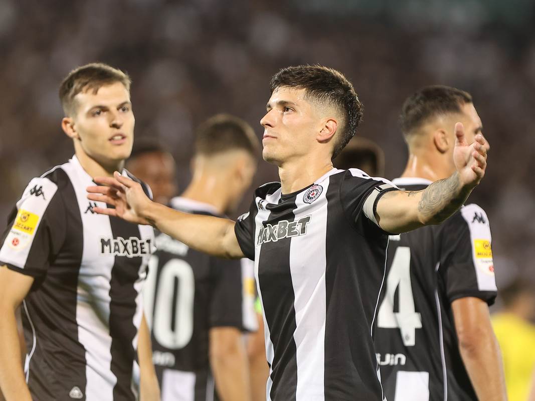  Milan Vukotić dobio srpski pasoš 