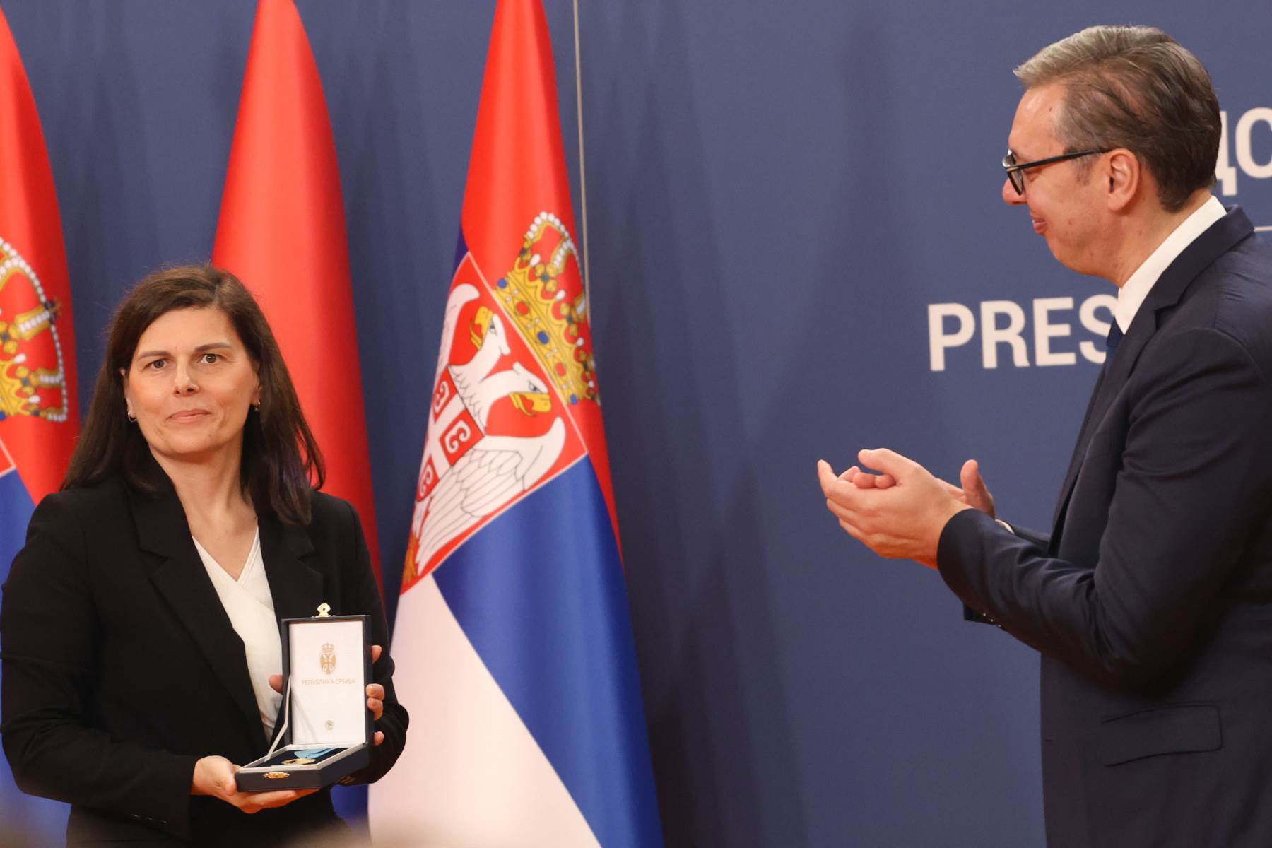  Vučić povodom Dana jedinstva uručio odlikovanja 