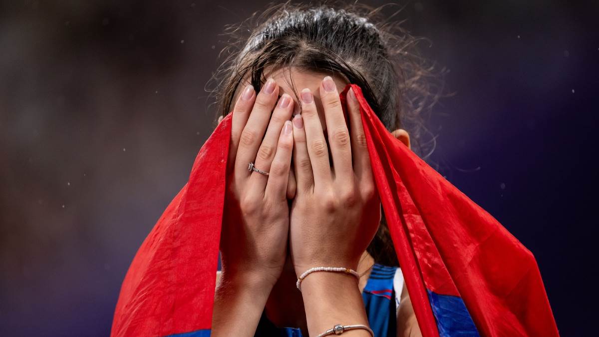  Angelina Topić nakon osvajanja medalje 