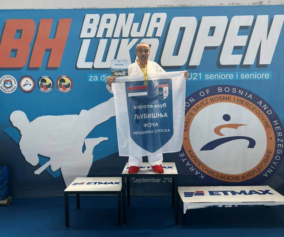  Ljubomir Todović sa 70 godina najbolji na karate turniru 