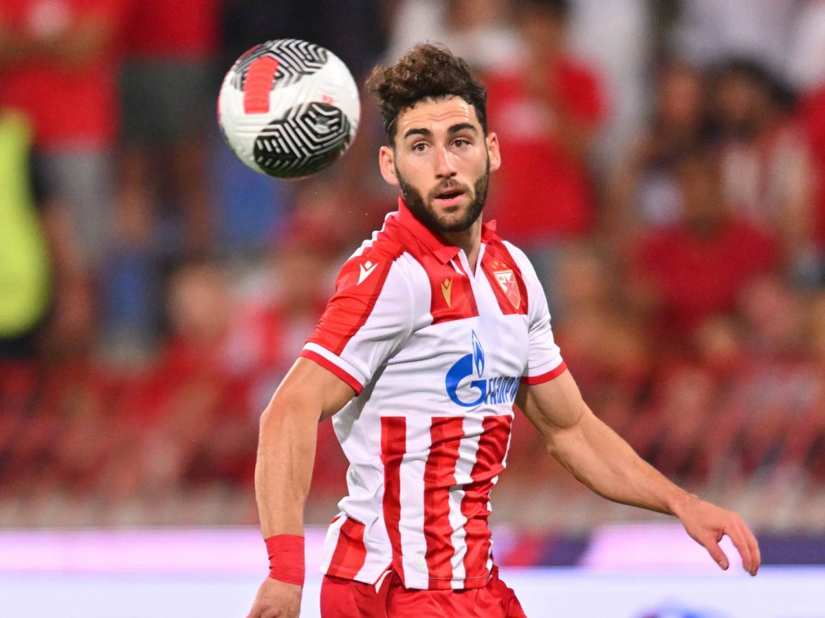  Nair Tiknizjan odlazi iz Crvene zvezde  